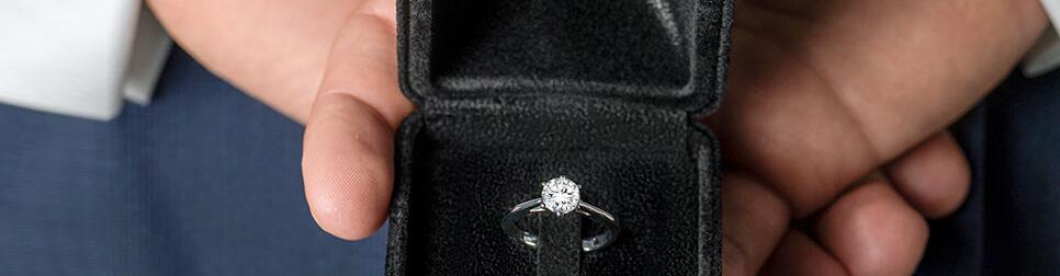 Bagues de fiançailles best-sellers - déjà plus de 1 000 couples heureux