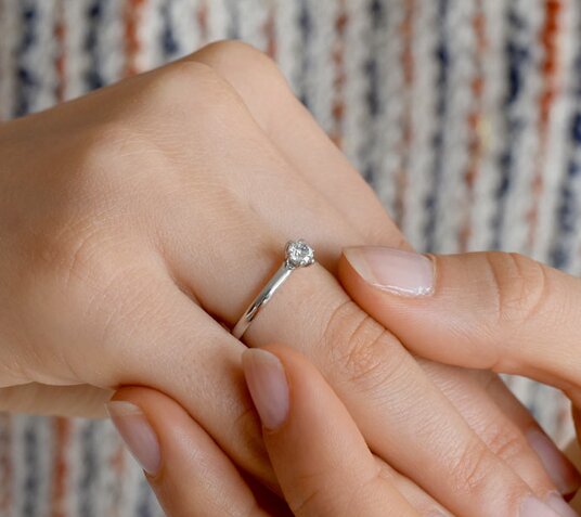 Bague de fiançailles Melody en Argent 925/- avec diamant de laboratoire 0,15ct
