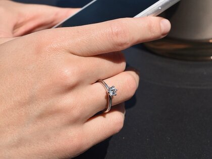 Bague de fiançailles Classic 6 dans 18K or blanc avec diamant 0,50ct H/SI