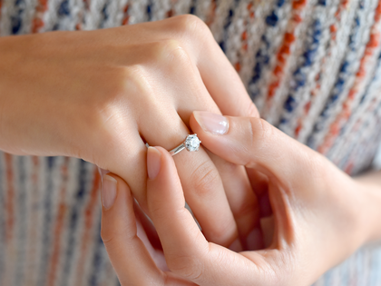 Bague de fiançailles Classic 6 en 18K or blanc avec diamant de laboratoire 1,00ct E/VS