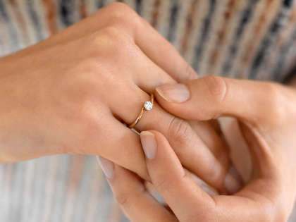 Bague de fiançailles Devotion en 14K or rose avec diamant de laboratoire 0,25ct E/VS