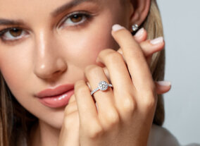 Bague de fiançailles Pure Infinity en 9K or blanc avec diamants 0,65ct G/SI