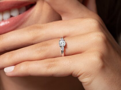Bague de fiançailles Vivid Petite Diamond en 18K or jaune avec diamants 0,50ct G/SI