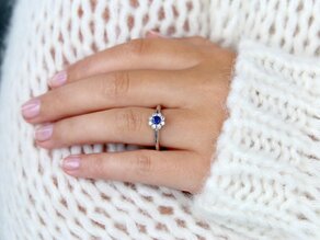 Bague de fiançailles Lovely dans platine 950/- avec saphir 0,10ct et diamants 0,15ct