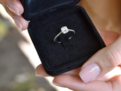 Bague de fiançailles Cushion Pavé en 14K or blanc avec diamants 1,22ct G/SI