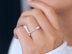 Bague de fiançailles Emerald-Cut dans 14K or blanc avec diamants 0,51ct G/VS