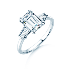 Bague de fiançailles Emerald Tapered Baguette