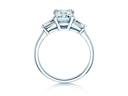 Bague de fiançailles Emerald Tapered Baguette