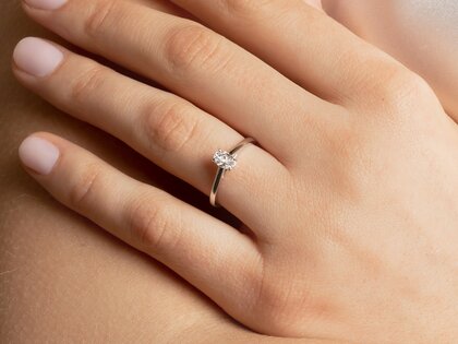 Bague de fiançailles Oval Cut en 14K or jaune avec diamant 0,50ct G/SI