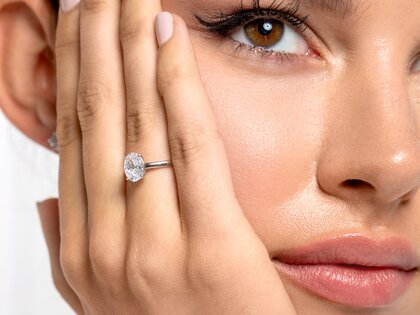 Bague de fiançailles Oval Cut en 14K or blanc avec diamant 2,00ct G/SI