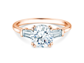Bague de fiançailles Round Brilliant Tapered Baguette  en or rose