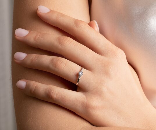 Bague de fiançailles Vivid Petite Diamond en 14K or blanc avec diamants de laboratoire 0,50ct E/VS