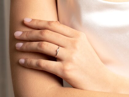 Bague de fiançailles Vivid Petite Radiant Cut en platine 950/- avec diamants 0,10ct G/SI