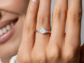 Bague de fiançailles Vivid Diamond en or jaune