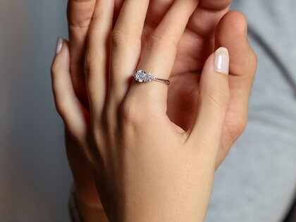 Bague de fiançailles Vivid Diamond en or jaune