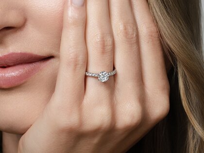 Bague de fiançailles Classic Pavé en 18K or blanc avec diamants 0,70ct G/SI