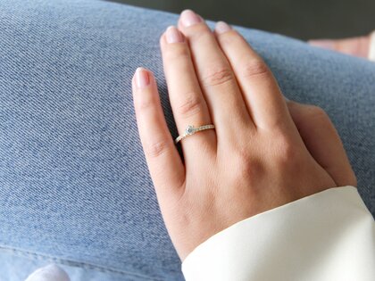 Bague de fiançailles Classic Pavé dans or jaune