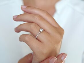 Bague de fiançailles Grace dans 18K or blanc avec diamants 0,70ct G/SI
