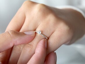 Bague de fiançailles Classic 4 en 9K or blanc avec diamant 0,25ct H/SI