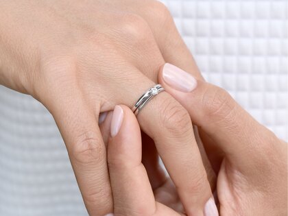 Bague de fiançailles Classic 6 en 9K or blanc avec diamant 0,15ct G/SI