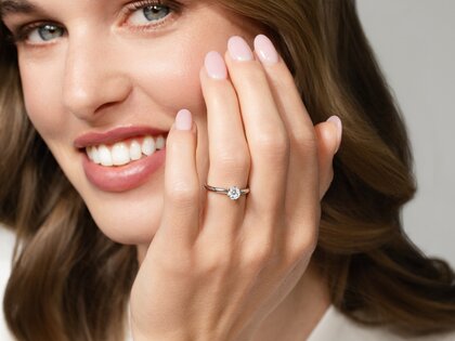 Bague de fiançailles Classic 6 dans 18K or blanc avec diamant 0,60ct H/SI