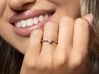 Bague de fiançailles Classic 6 dans 18K or blanc avec diamant 0,10ct H/SI