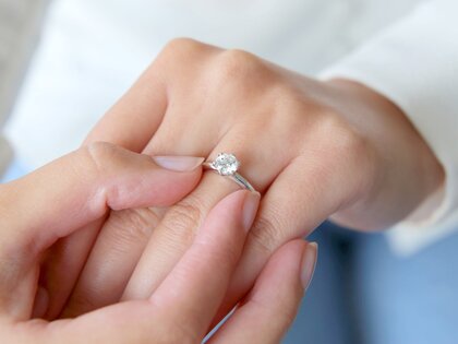 Bague de fiançailles Classic 6 dans 18K or blanc avec diamant 0,75ct H/SI