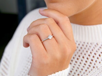 Bague de fiançailles Classic 6 dans 18K or blanc avec diamant 0,50ct H/SI