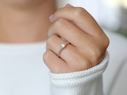 Bague de fiançailles Classic Beads en 9K or blanc avec diamant 0,30ct H/SI