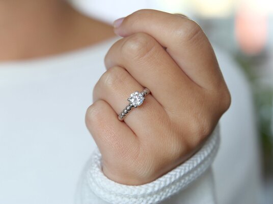 Bague de fiançailles Classic Beads en 9K or blanc avec diamant 1,00ct