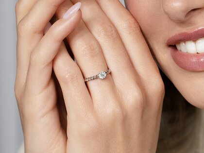 Bague de fiançailles Classic Loop en 9K or jaune avec diamant 0,30ct H/SI