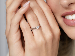 Bague de fiançailles Classic Loop en 9K or jaune avec diamant 0,30ct H/SI