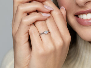 Bague de fiançailles Classic Loop en 18K or blanc avec diamant 0,60ct H/SI