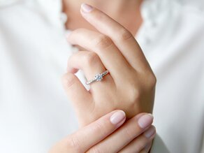 Bague de fiançailles Classic Loop en 14K or blanc avec diamant 0,75ct G/SI