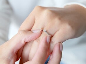 Bague de fiançailles Classic Loop en Argent 925/- avec diamant 0,05ct H/SI
