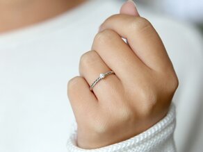 Bague de fiançailles Classic Loop en 9K or blanc avec diamant 0,10ct H/SI