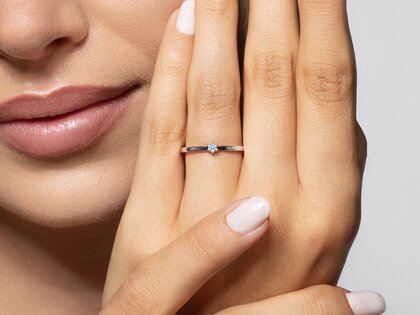 Bague de fiançailles Classic Petite dans 14K or blanc avec diamant 0,05ct G/SI