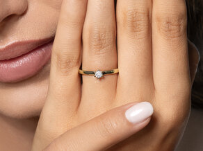 Bague de fiançailles Classic Petite dans 14K or jaune avec diamant 0,13ct G/SI