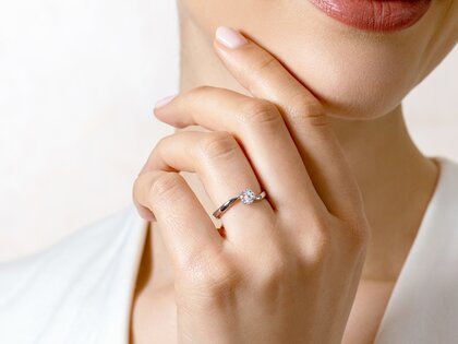 Bague de fiançailles Devour en 9K or blanc avec diamant de laboratoire 0,50ct E/VS