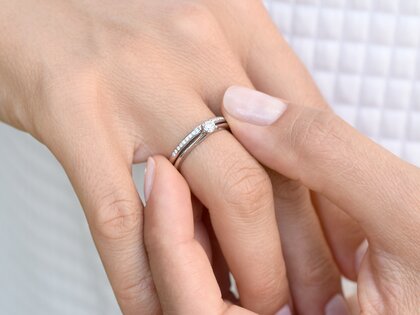 Bague de fiançailles Heaven 4 en 9K or blanc avec diamant 0,25ct H/SI