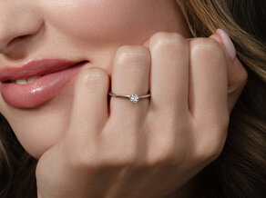 Bague de fiançailles Heaven 6 en 9K or blanc avec diamant 0,20ct G/SI