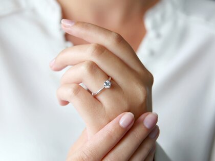 Bague de fiançailles Heaven 6 en 9K or blanc avec diamant de laboratoire 0,75ct E/VS