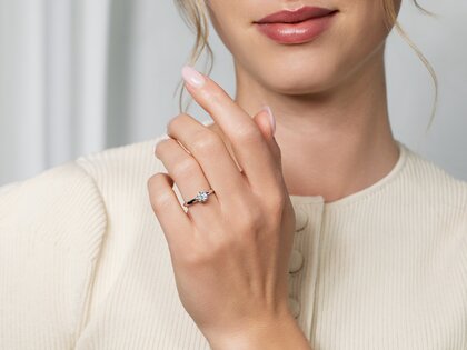 Bague de fiançailles Melody dans 14K or jaune avec diamant 0,50ct G/SI