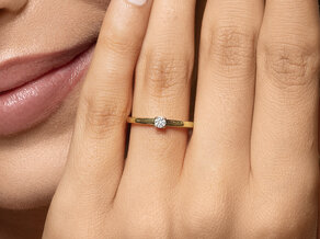 Bague de fiançailles Modern Petite dans 14K or jaune avec diamant 0,08ct G/SI