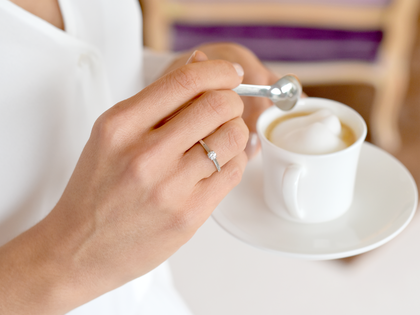 Bague de fiançailles Modern en 14K or blanc avec diamant de laboratoire 0,25ct E/VS
