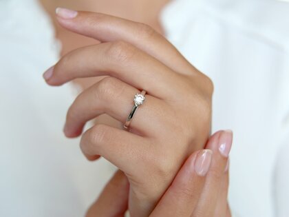 Bague de fiançailles Modern dans 14K or blanc avec diamant 0,50ct H/SI