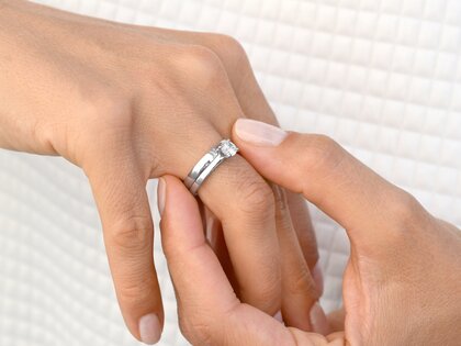 Bague de fiançailles Romance dans 14K or blanc avec diamant 0,40ct H/SI