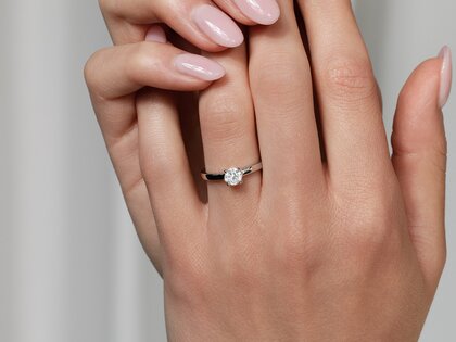 Bague de fiançailles Romance dans 14K or blanc avec diamant 0,50ct H/SI