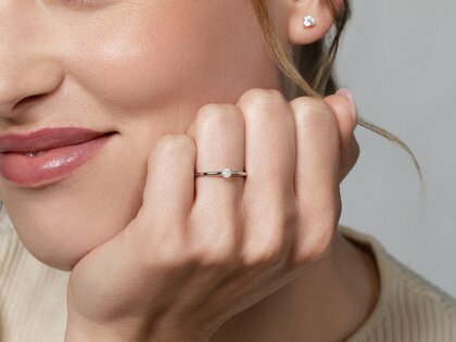 Bague de fiançailles Royal en 14K or jaune avec diamant 0,05ct H/SI