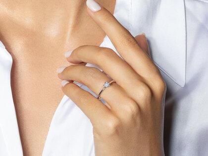 Bague de fiançailles Royal en 9K or blanc avec diamant 0,25ct H/SI